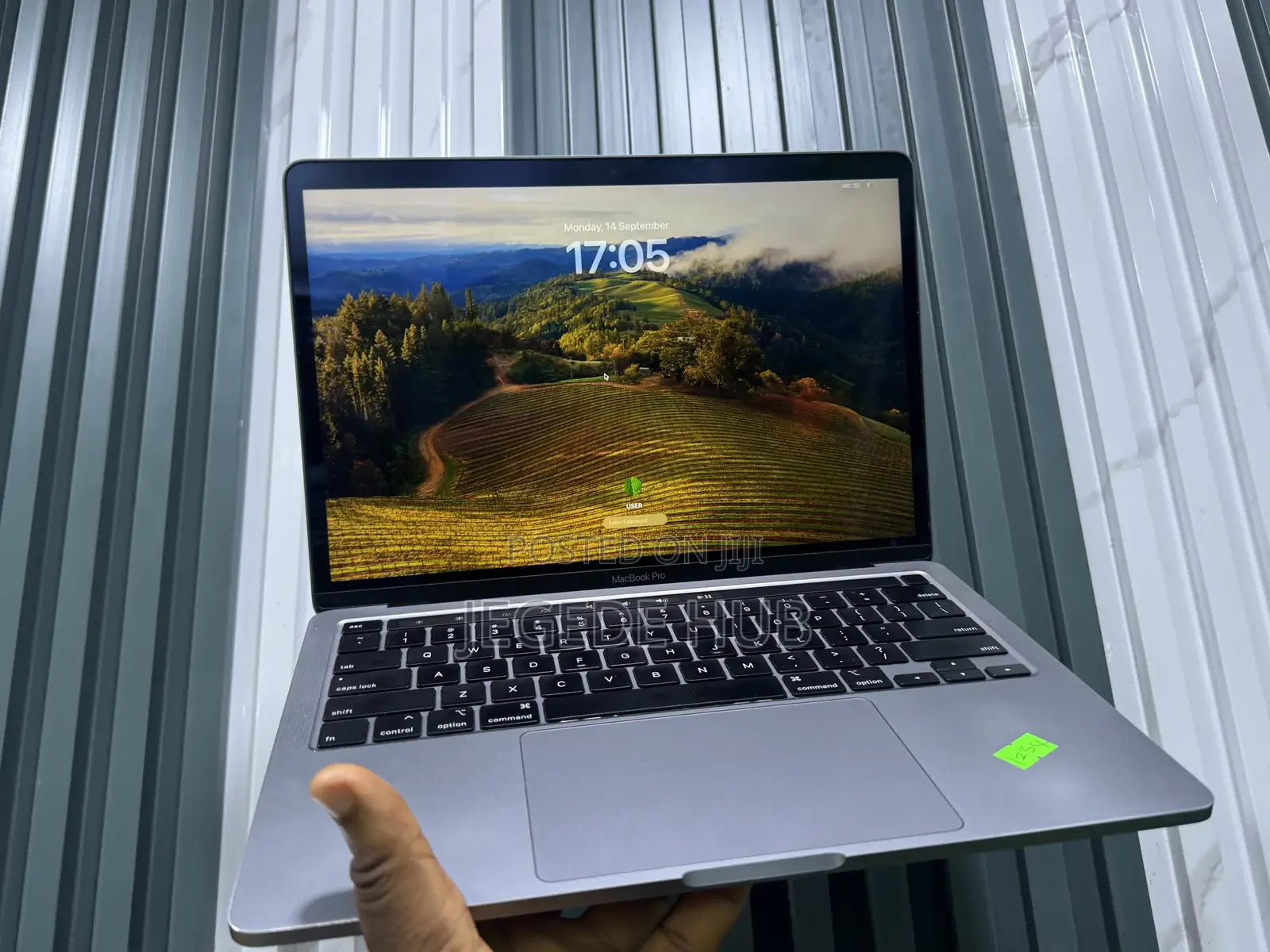 Laptop Apple MacBook Pro 2020 8GB Intel Core i5 SSD 256GB