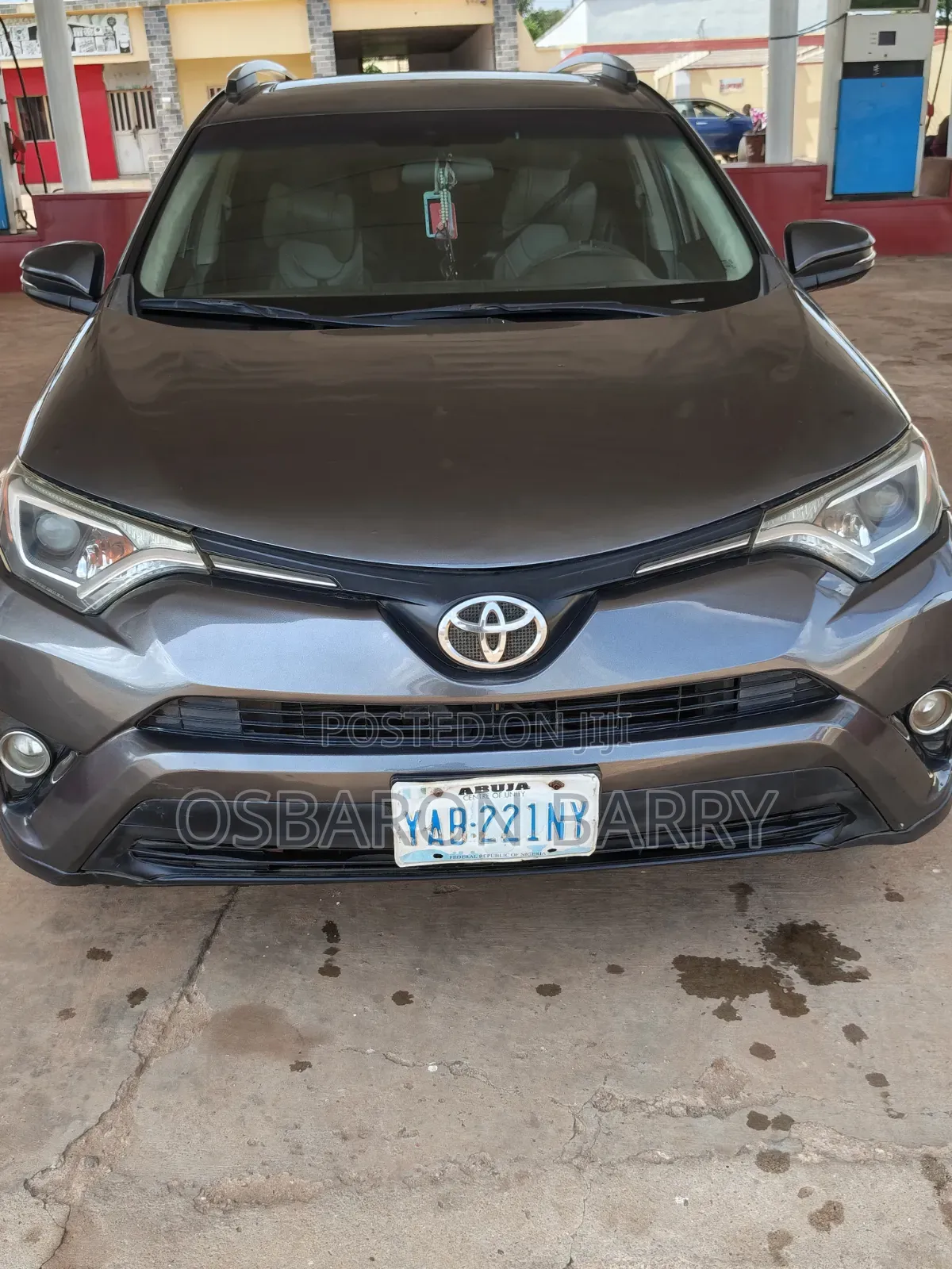 Toyota RAV4 2017 Gray