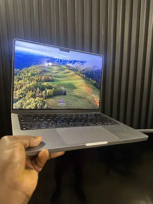 Laptop Apple MacBook Pro 2021 M1 32GB Apple M1 Pro SSD 1T