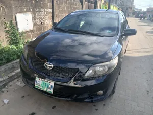 Toyota Corolla LE 4dr Sedan (1.8L 4cyl 4A) 2010 Black