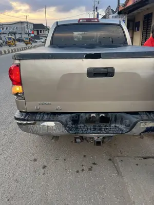 Toyota Tundra 2007 Gold