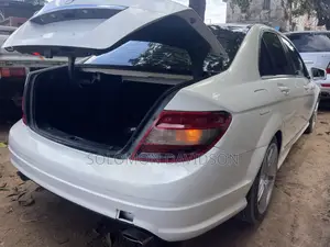 Mercedes-Benz C300 2010 White