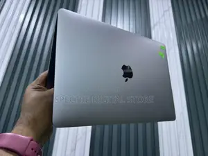 Laptop Apple MacBook Pro 2019 16GB Intel Core i7 SSD 512GB