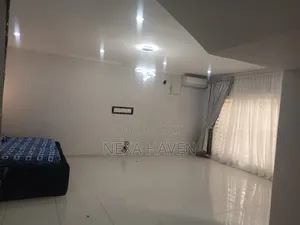 Studio Apartment in Grand Court Estate, Lekki Phase 2 for rent
