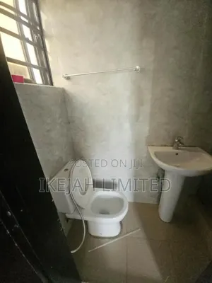 4bdrm Duplex in Omole Phase 1, Ifako-Ogba for rent