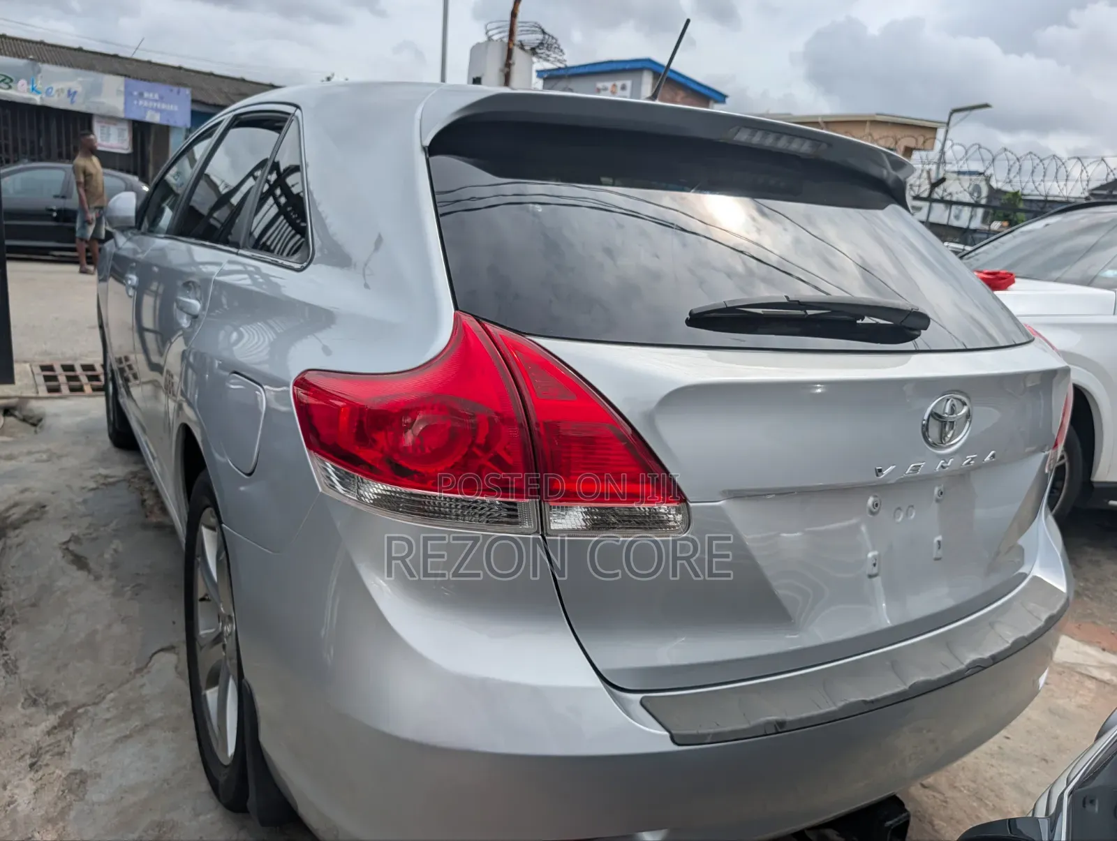 Toyota Venza LE 2009 Silver