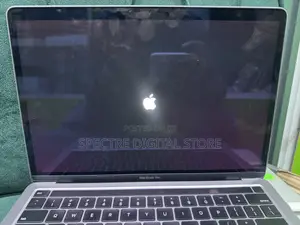 Laptop Apple MacBook Pro 2022 M2 8GB Apple M2 SSD 256GB