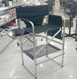 2 Tray Makeup Chair