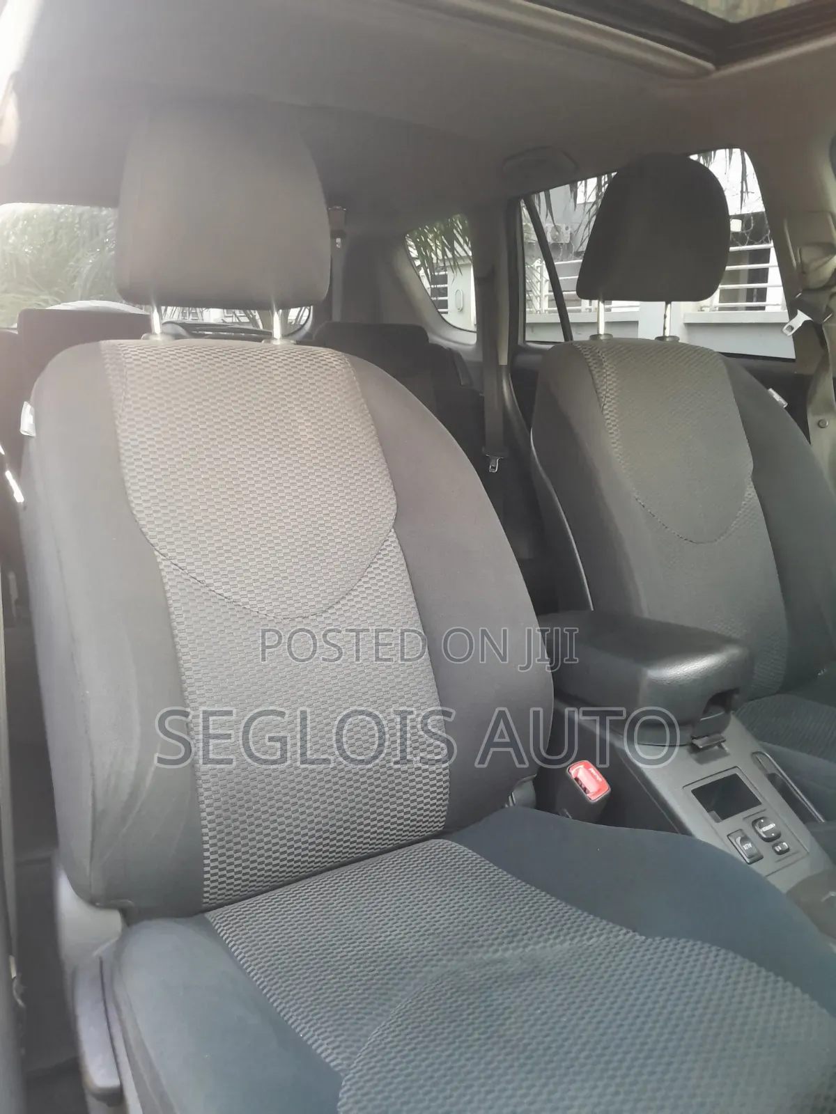 Toyota RAV4 2010 Silver