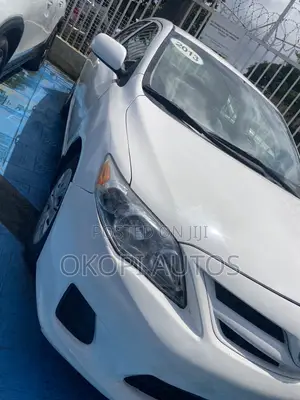 Toyota Corolla 2013 White