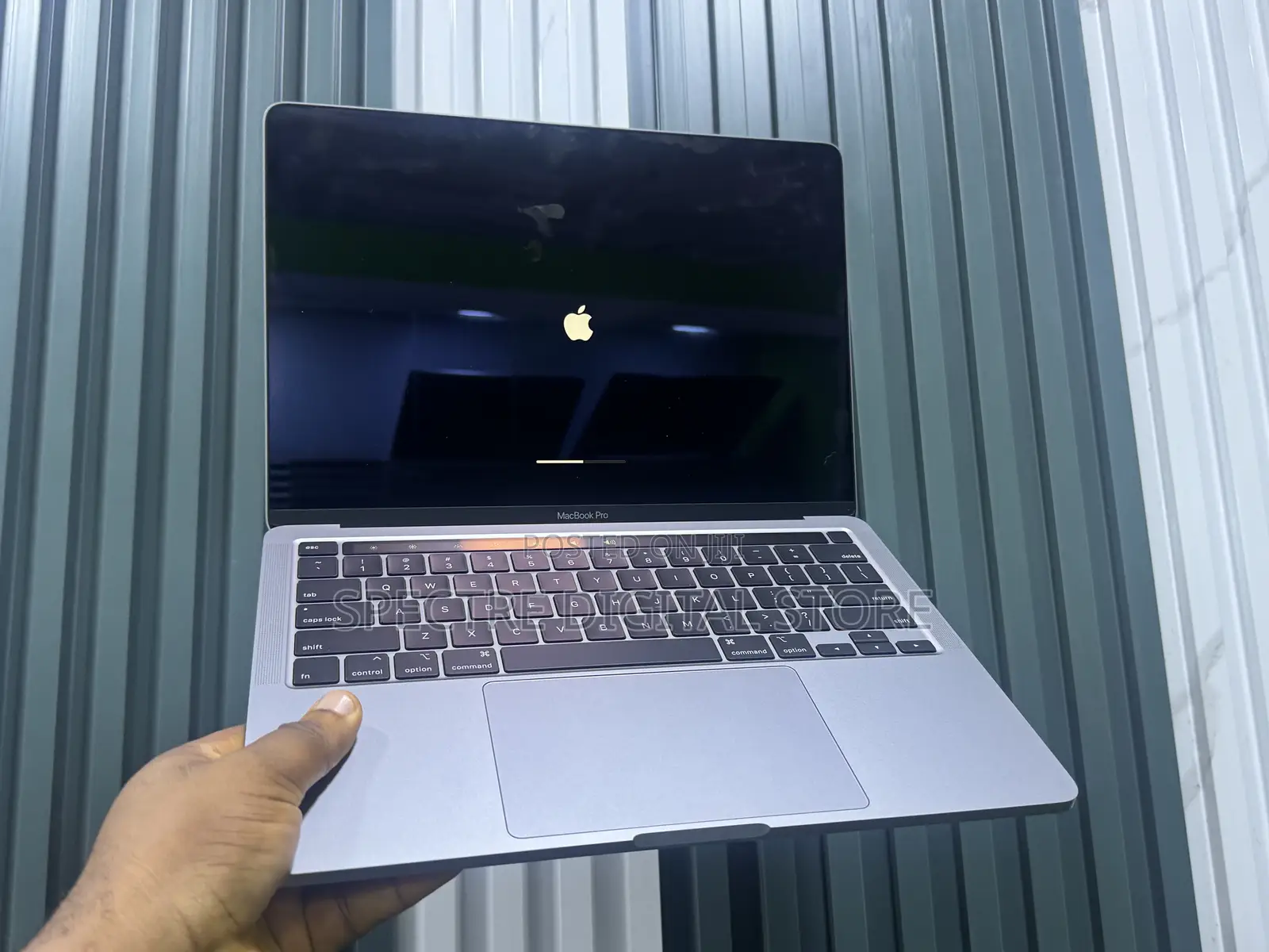 Laptop Apple MacBook Pro 2020 32GB Intel Core i7 SSD 512GB