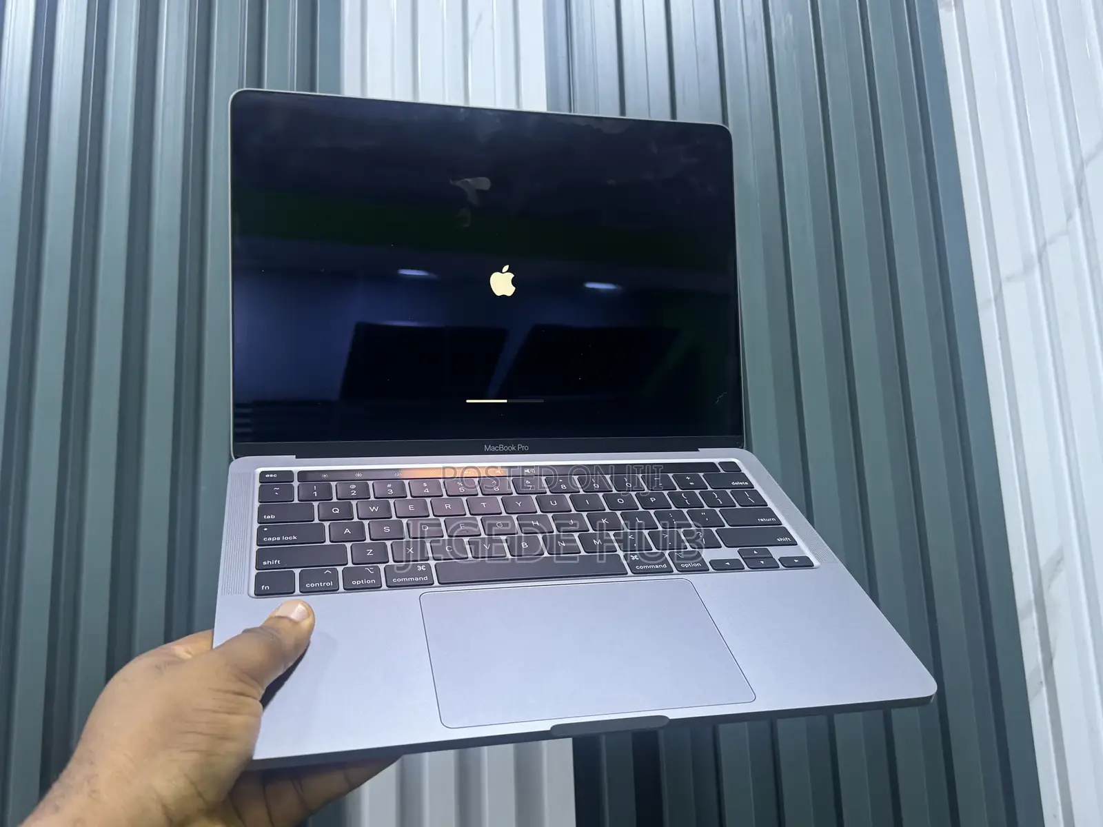Laptop Apple MacBook Pro 2020 32GB Intel Core i7 SSD 512GB