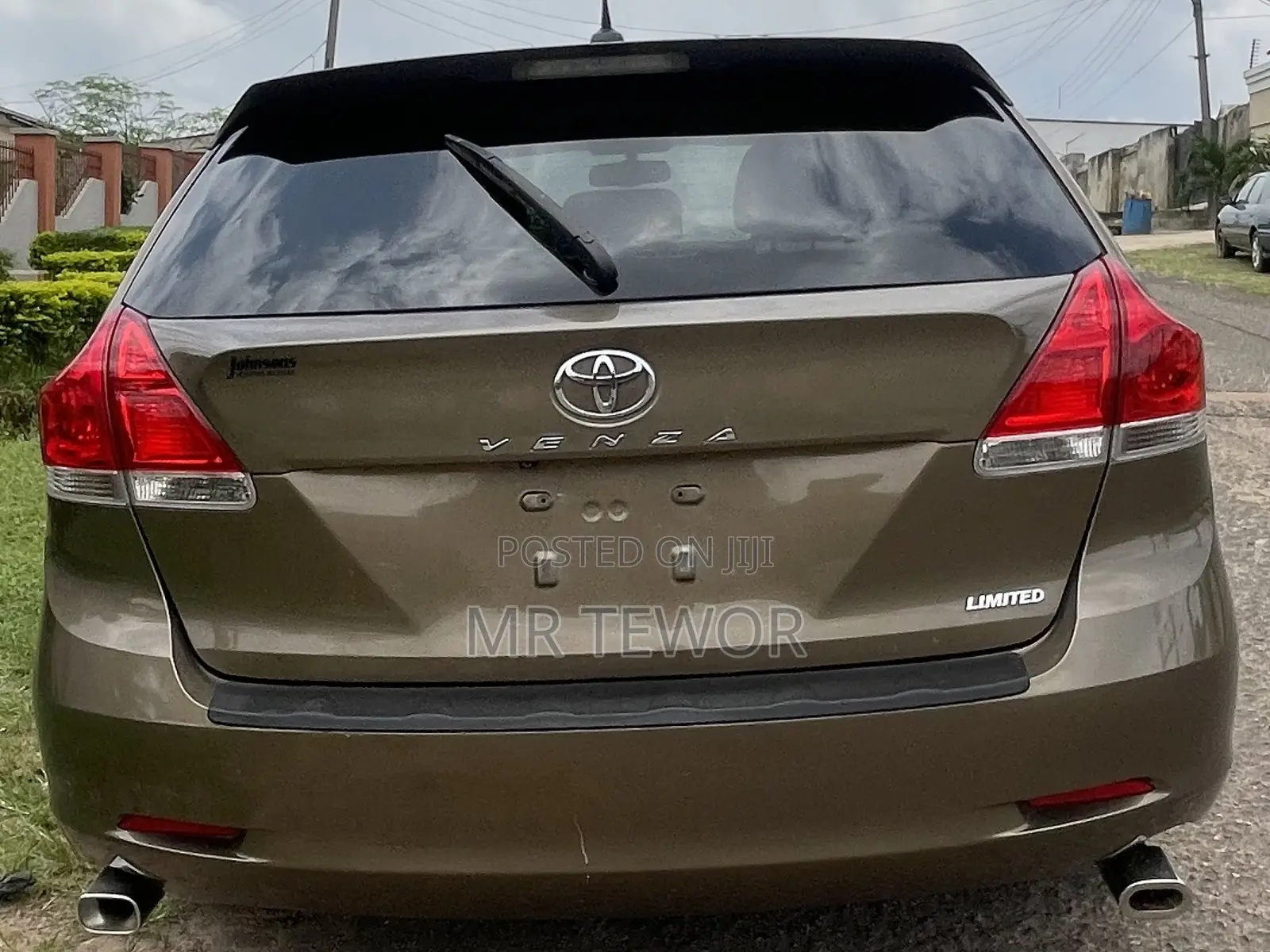 Toyota Avanza 2012 Brown