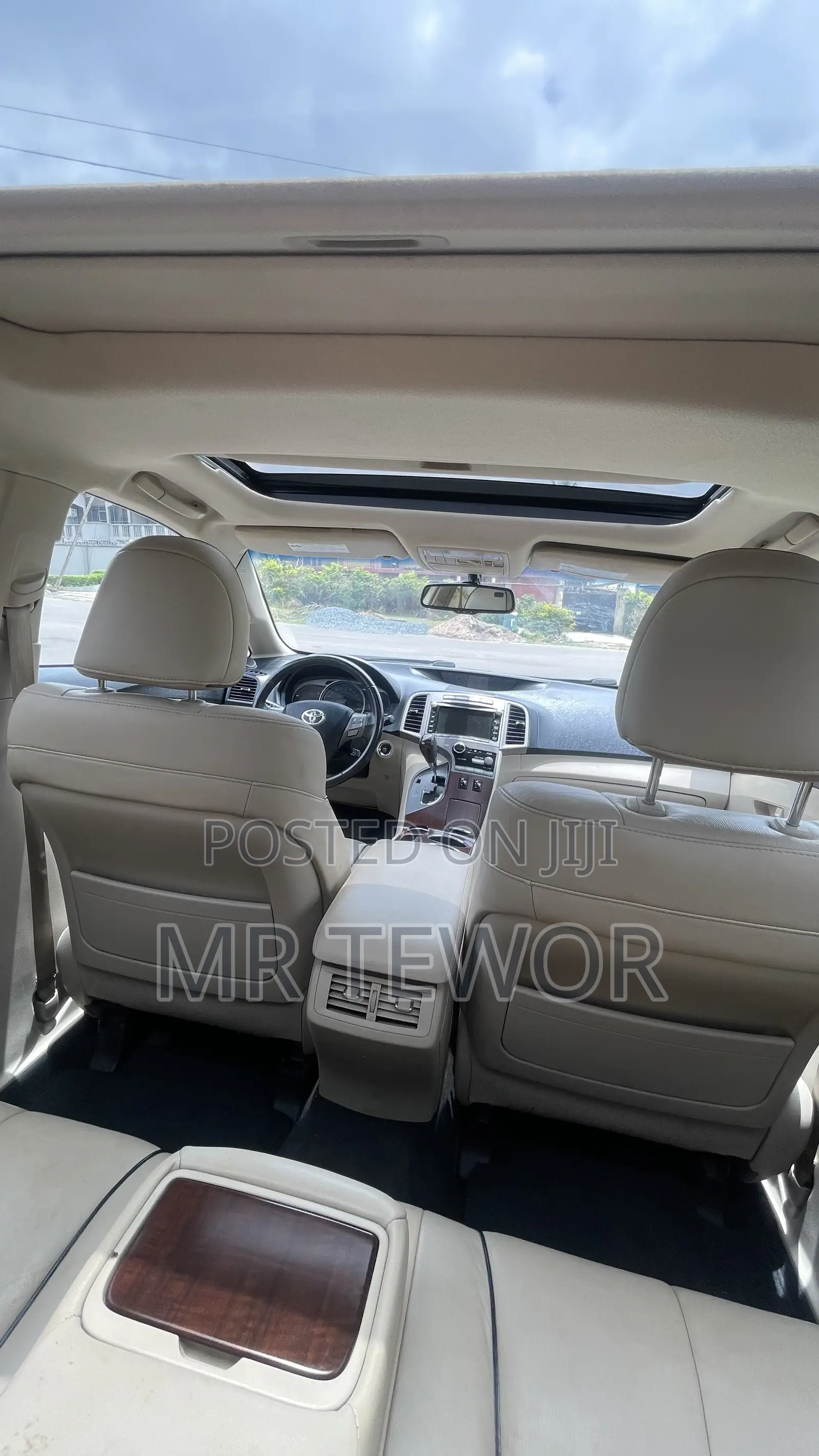 Toyota Avanza 2012 Brown