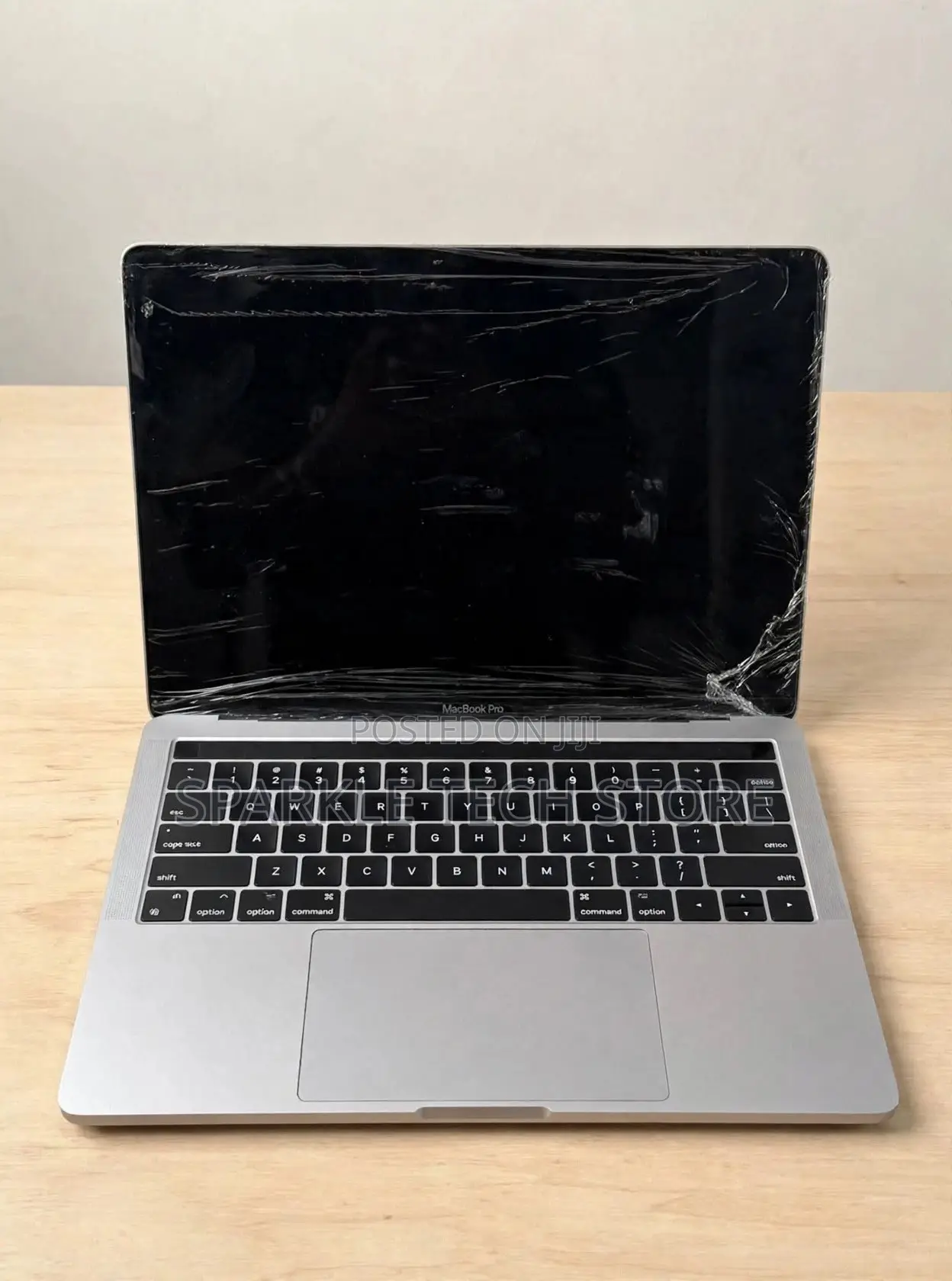 Laptop Apple MacBook Pro 2019 16GB Intel Core i7 SSD 1T