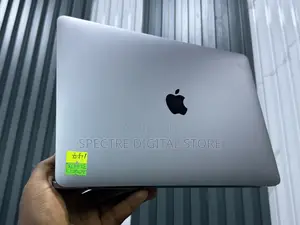 Laptop Apple MacBook Pro 2020 32GB Intel Core i7 SSD 1T