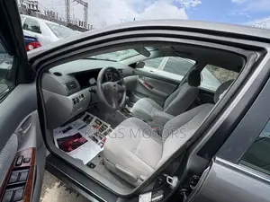 Toyota Corolla 2005 Gray