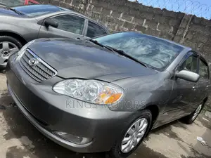 Toyota Corolla 2005 Gray