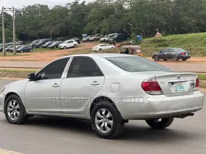 Toyota Camry 2005 Silver