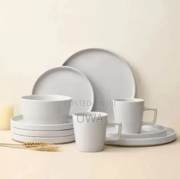 Modern 16-Piece Matte Black or White Ceramic Dinnerware Set