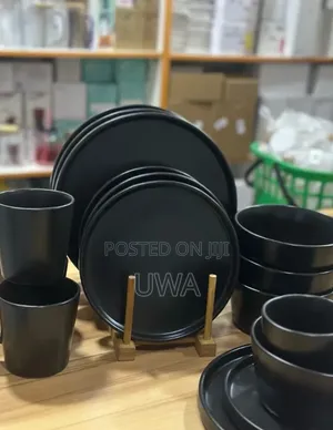 Modern 16-Piece Matte Black or White Ceramic Dinnerware Set