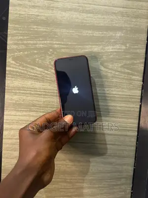 Apple iPhone 11 64 GB Red