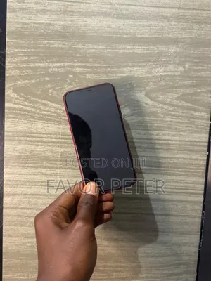 Apple iPhone 11 64 GB Red