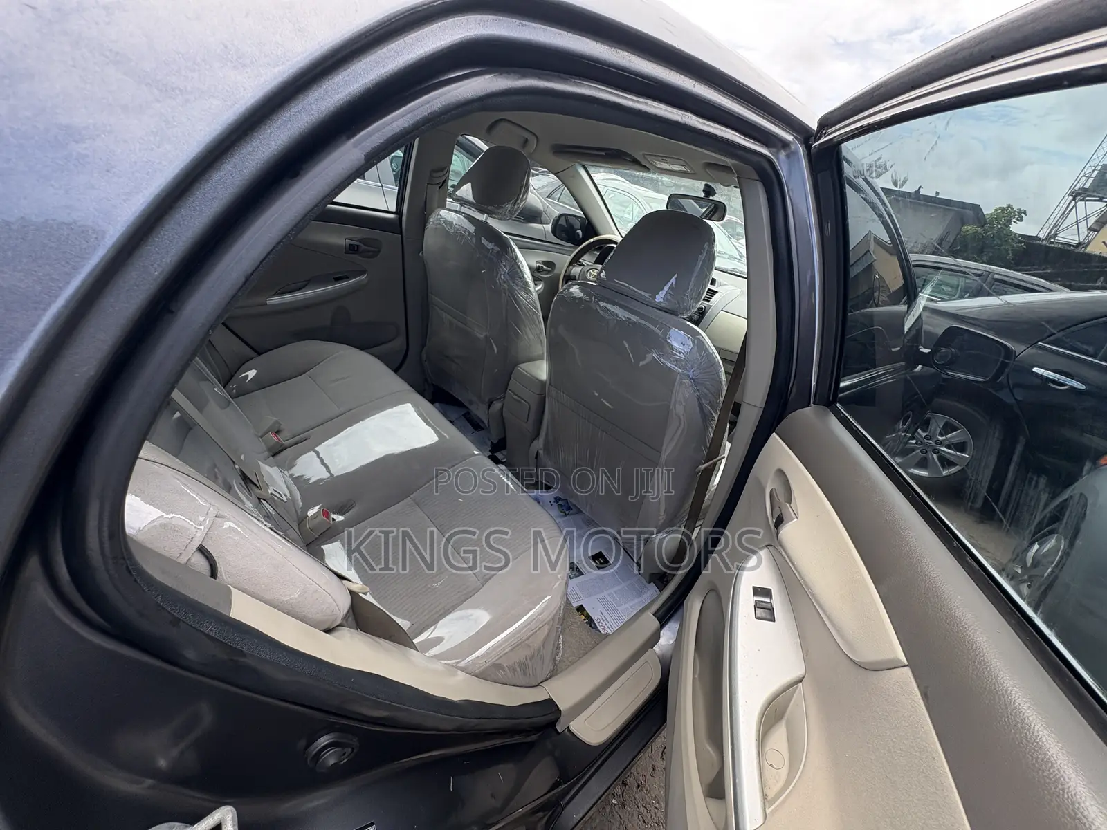 Toyota Corolla 2011 Gray