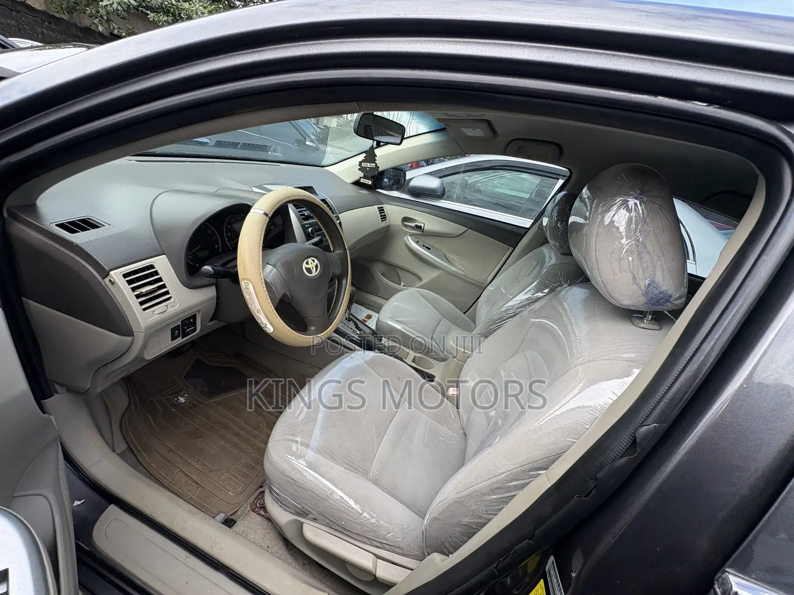 Toyota Corolla 2011 Gray