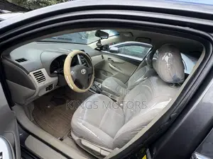 Toyota Corolla 2011 Gray