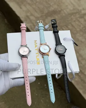 Matturi Ladies Leather Wristwatches