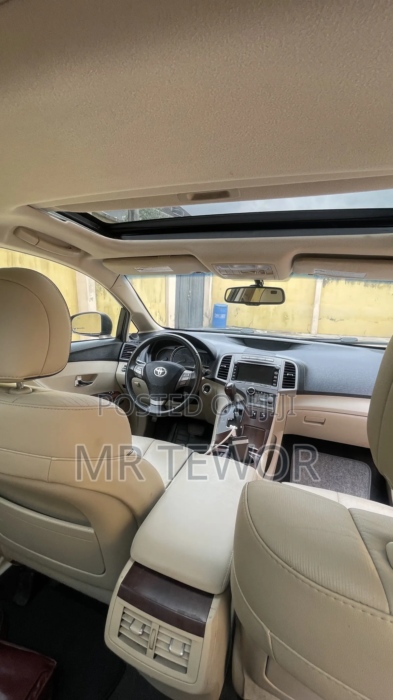 Toyota Avanza 2012 Brown