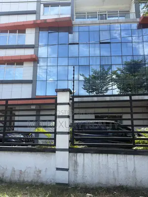 1,225.20sqm Commercial / Residential Property