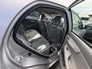 Toyota Corolla 2010 Silver