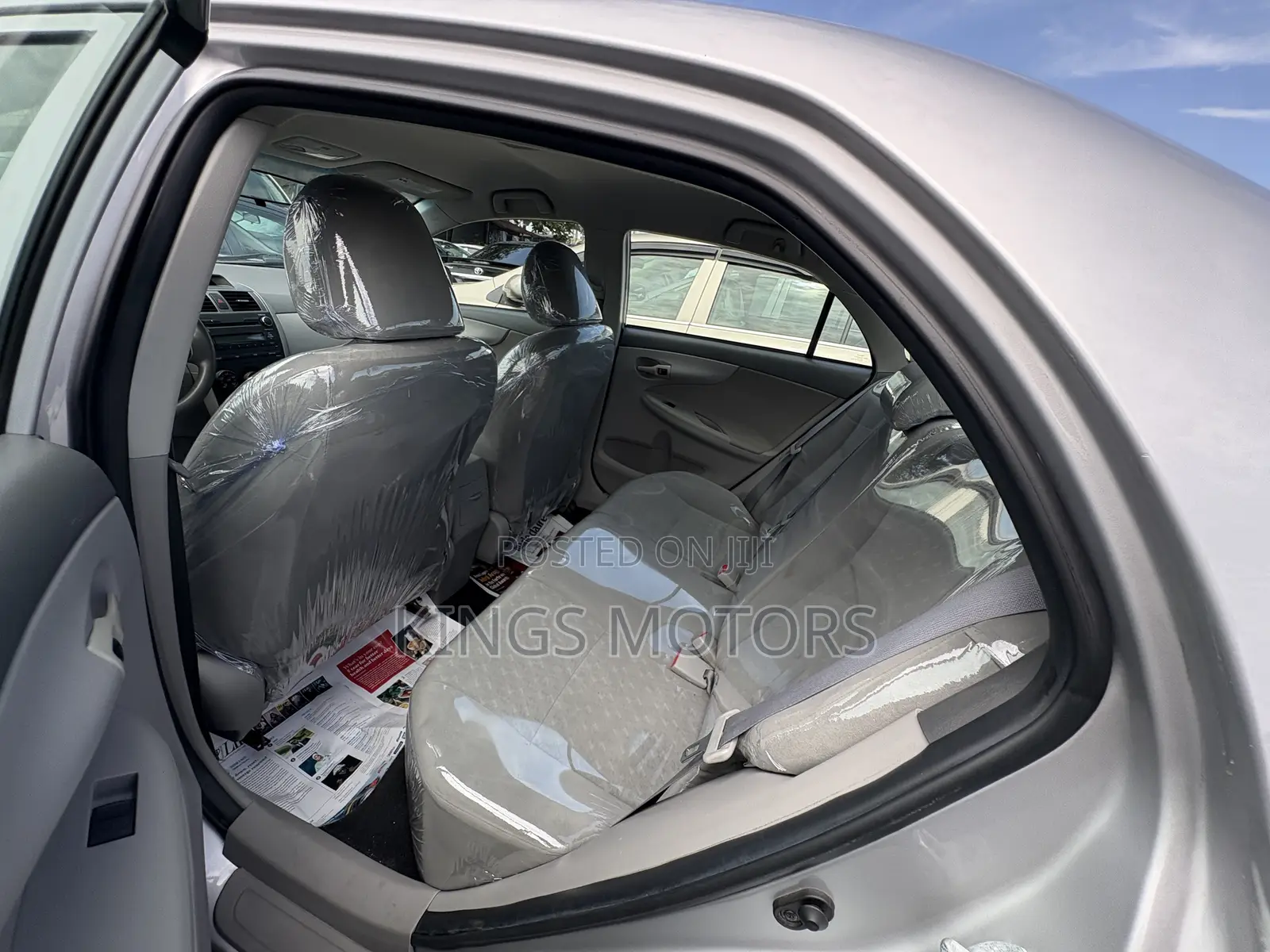 Toyota Corolla 2010 Silver