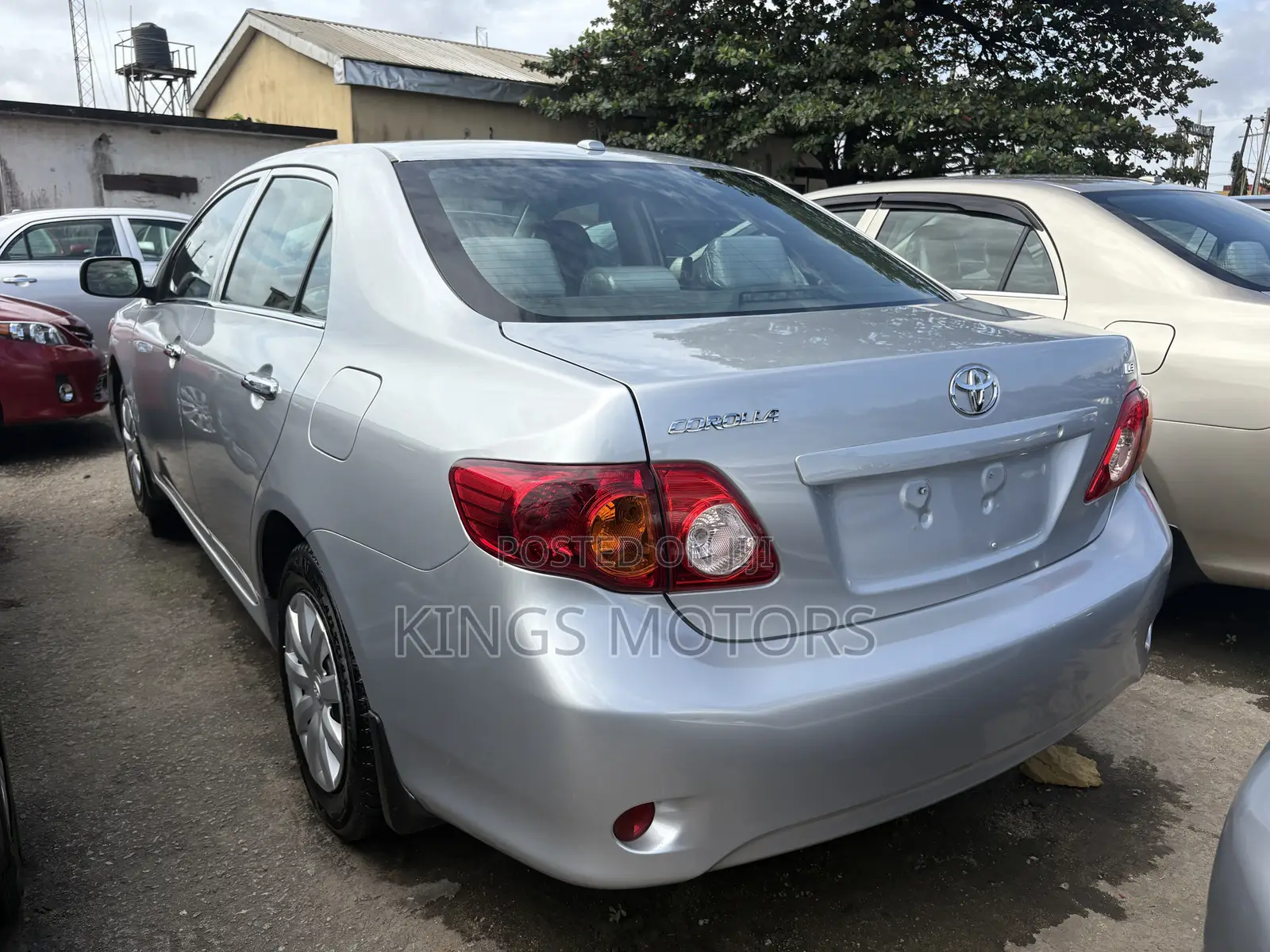 Toyota Corolla 2010 Silver