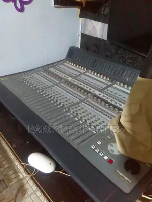 Yamaha Premium Mixer