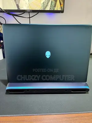 New Laptop Alienware 18 Area-51 64GB Intel Core Ultra 9 SSD 2T