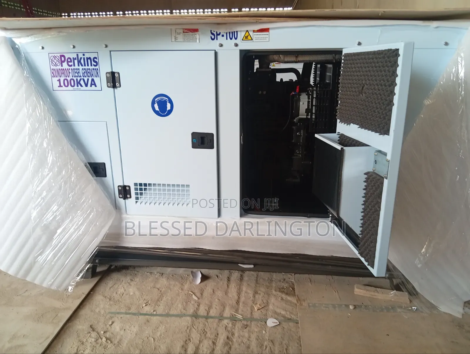 100kva UK Perkins Soundproof Diesel Generator