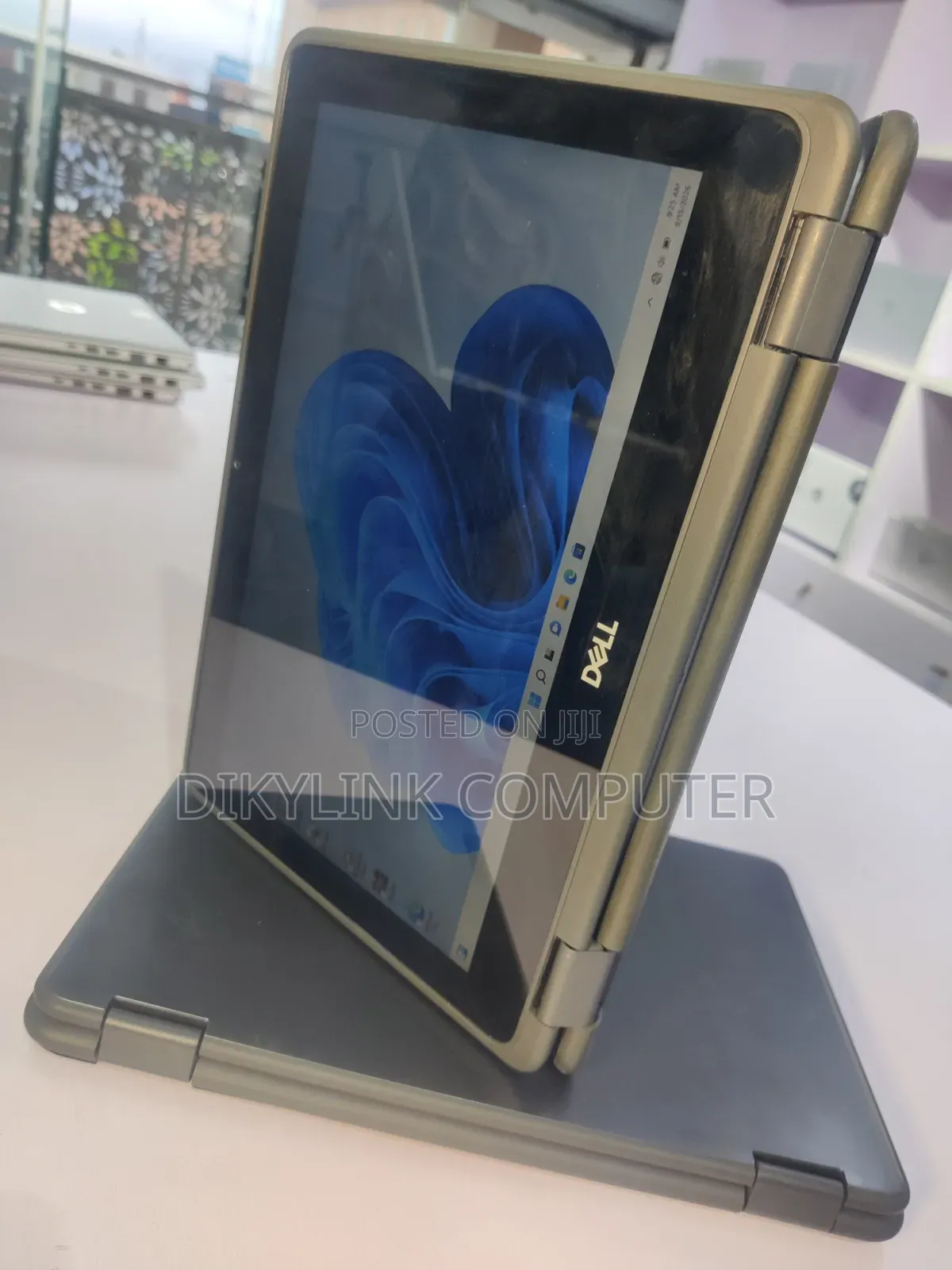 Laptop Dell Latitude 3190 2-in-1 8GB Intel Pentium SSD 128GB