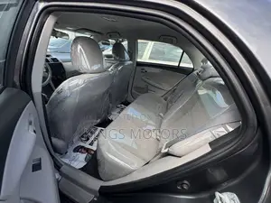 Toyota Corolla 2012 Gray