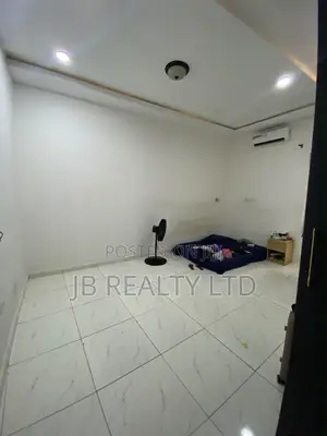 1bdrm Shared Apartment in Orchid Road Royal, Lekki for rent