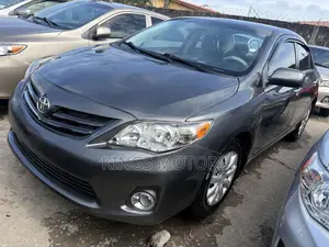 Toyota Corolla 2012 Gray