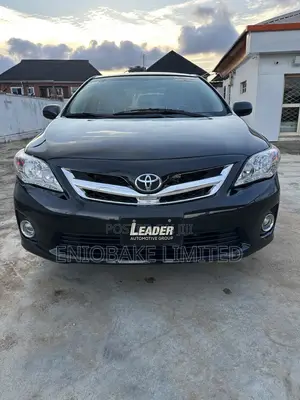 Toyota Corolla LE Special Edition 4dr Sedan (1.8L 4cyl 4A) 2013 Black