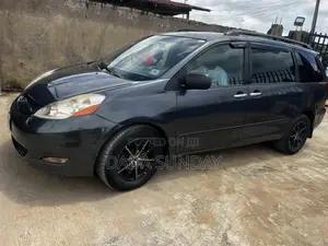 Toyota Sienna 2008 Gray