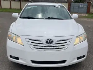 Toyota Camry XLE 4dr Sedan (2.4L 4cyl 5A) 2007