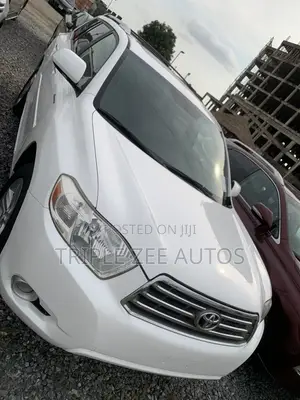 Toyota Highlander Limited 2010 White