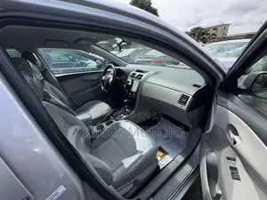 Toyota Corolla 2013 Silver