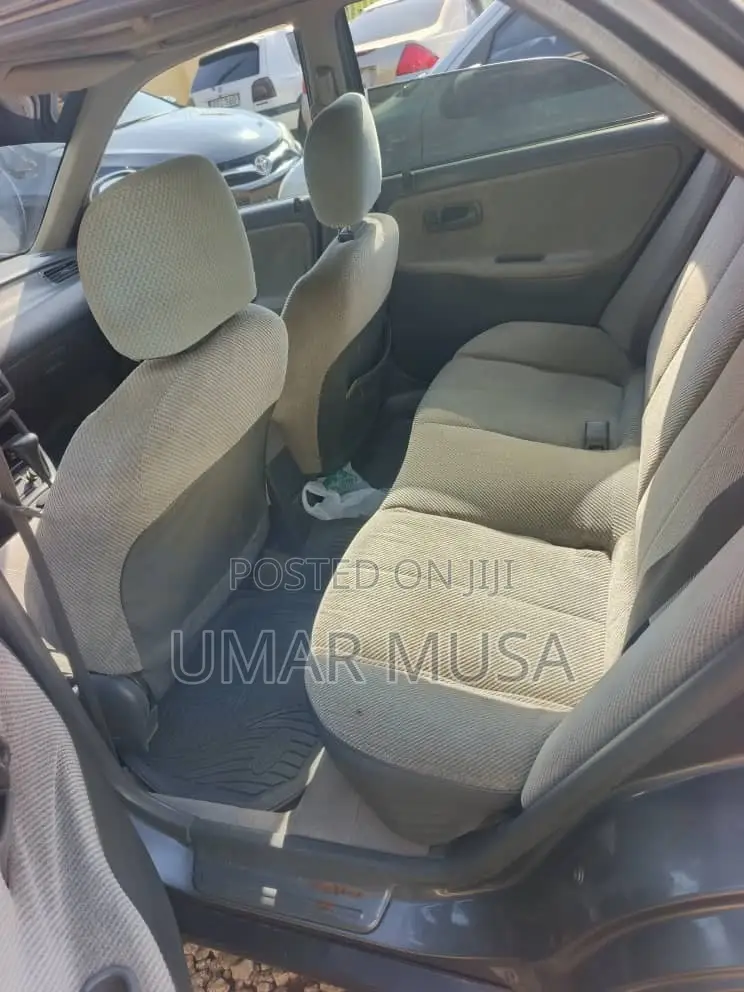 Honda Civic 2000 Gray