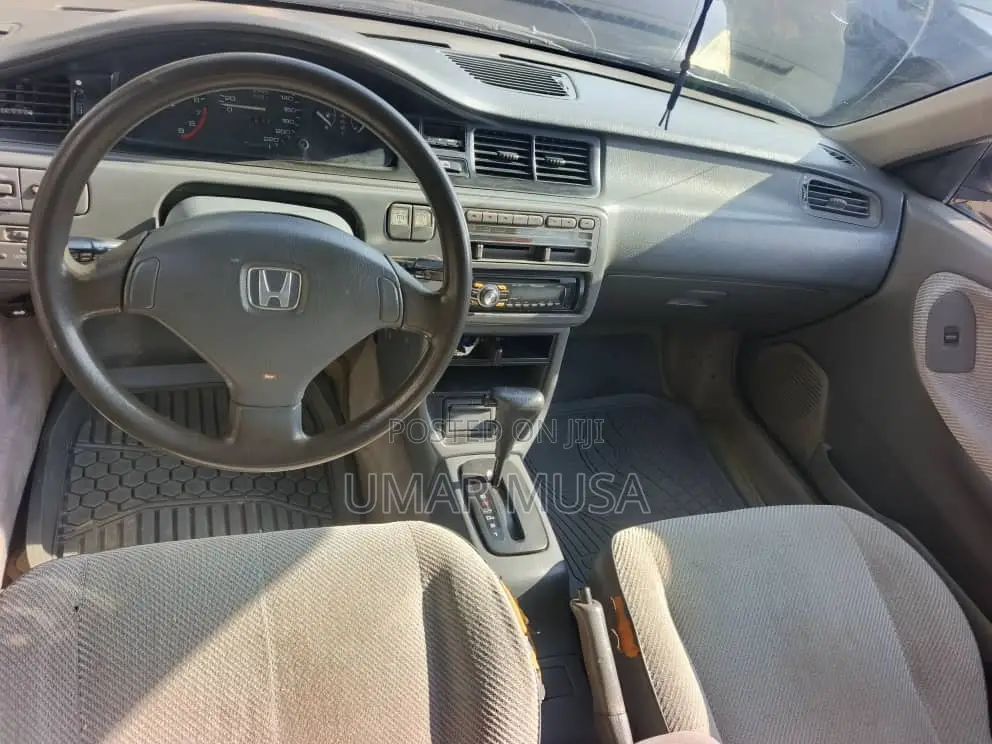 Honda Civic 2000 Gray